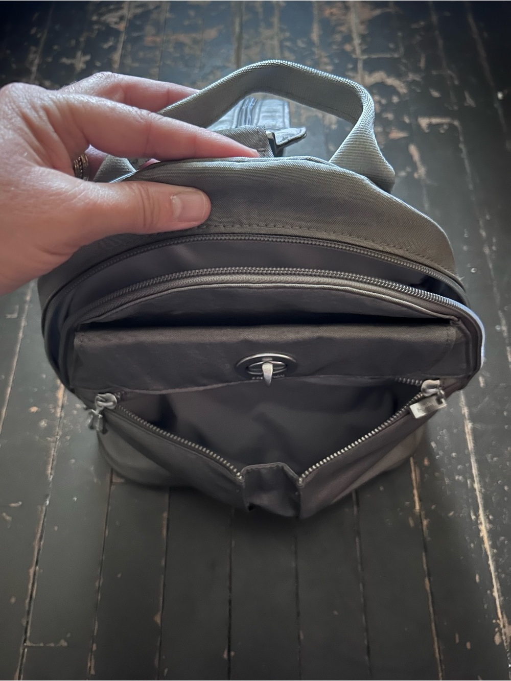 Baggallini Naples Convertible Backpack - Picture 6 of 8